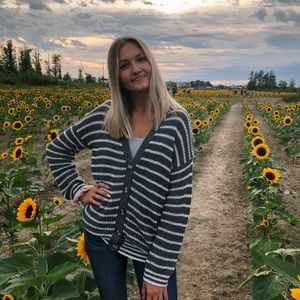 Meet your Posher, Adriana